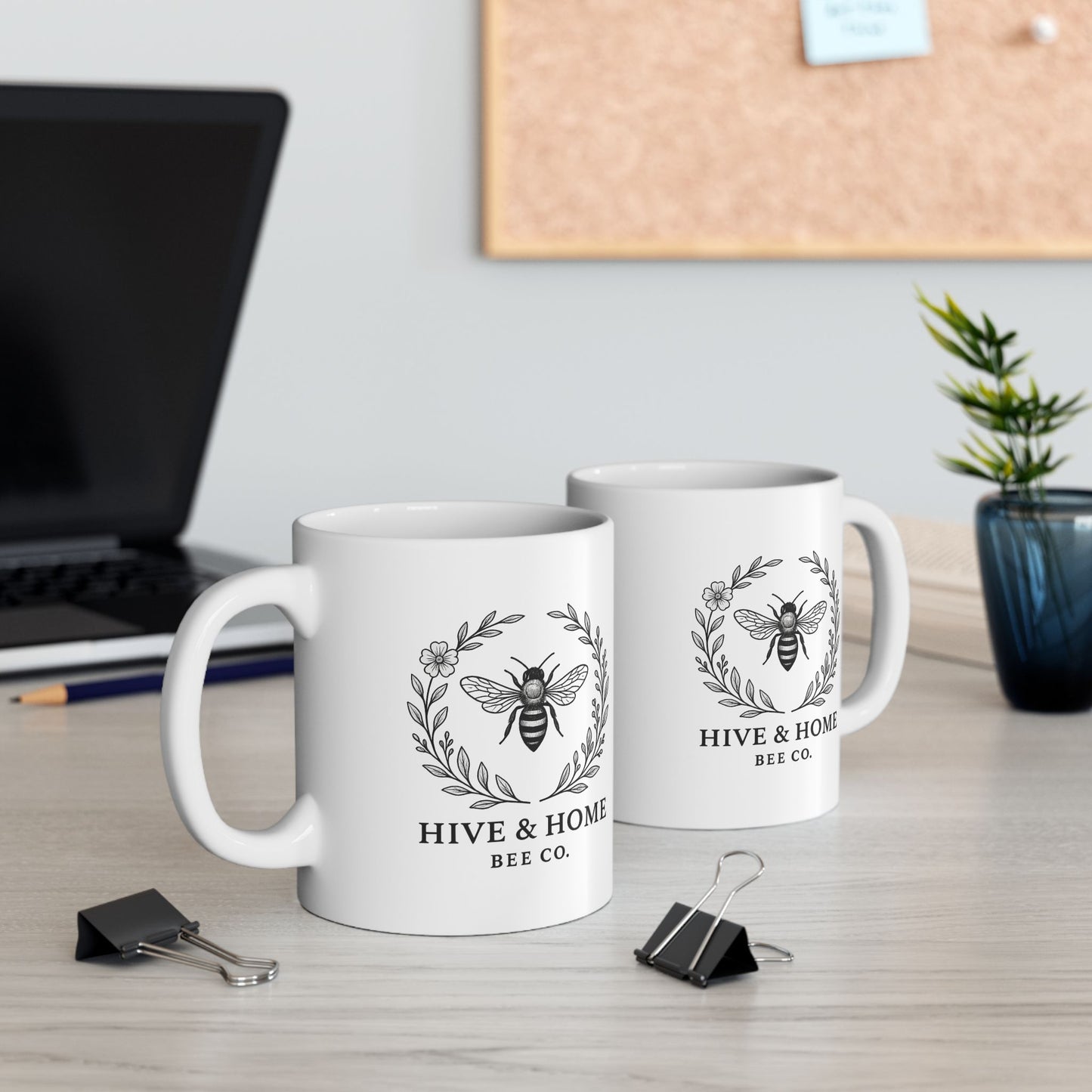 Bee Wreath Ceramic Mug